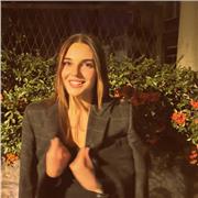 Sono una studentessa universitaria che aiuterà studenti tra la 1^ elementare e la 3^ media nello studio e nei compiti